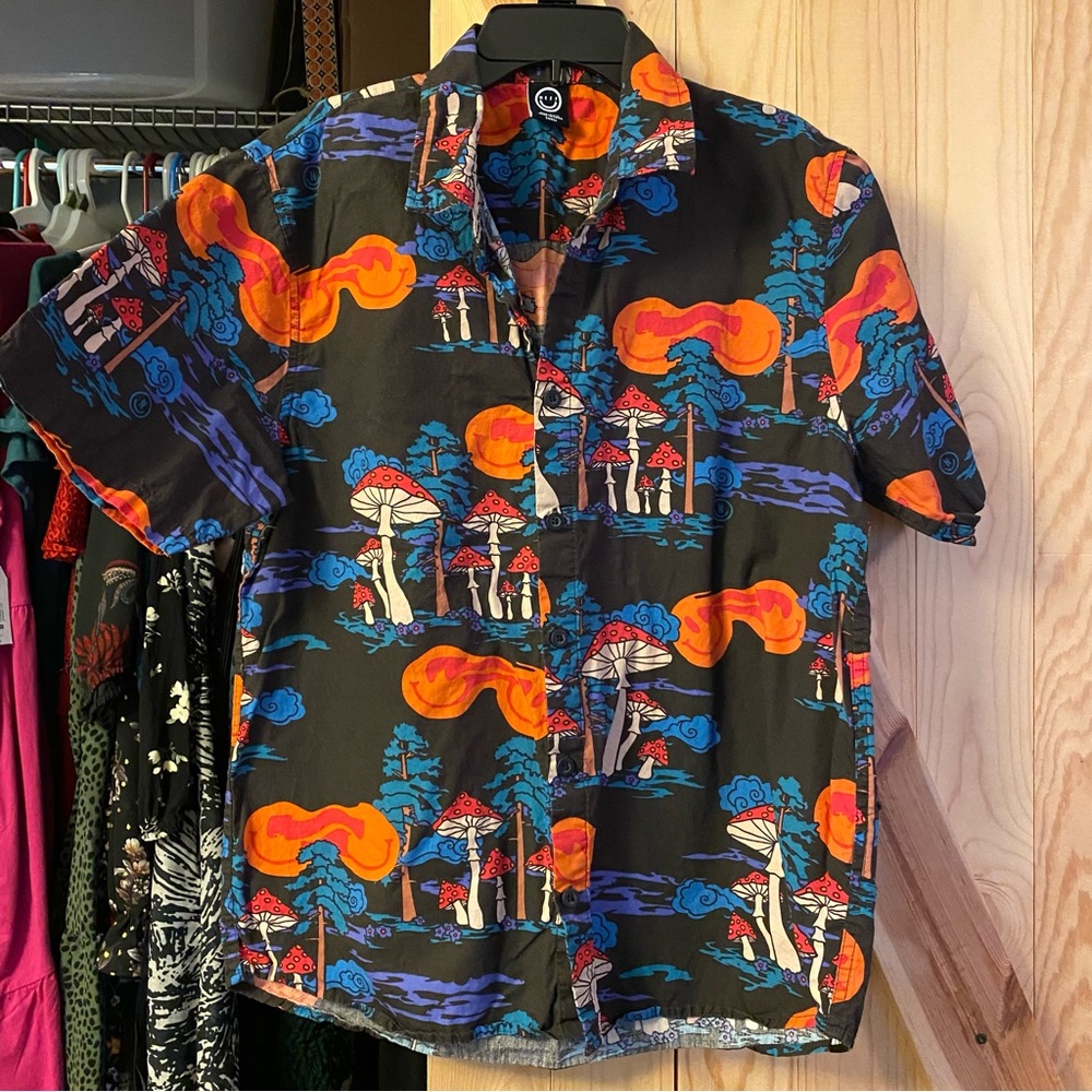 Neff Trippy Mushroom Buttonup